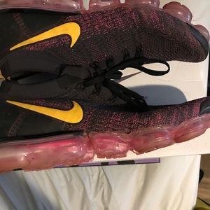 Nike Air Vapormax Flyknit 2